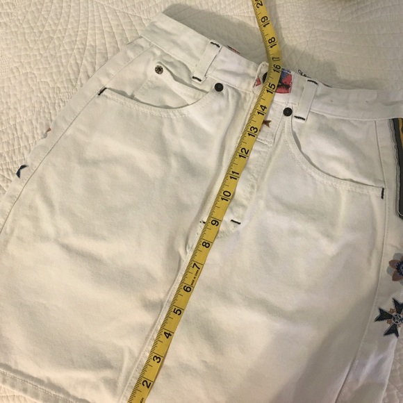 Vintage White Denim Mini - Picture 13 of 16